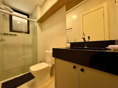 A planta de Excelente apartamento em Bombas com piscina