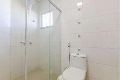 Uma casa de banho em Ampla Cobertura pertinho da Praia de Bombinhas