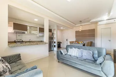 A cozinha ou kitchenette de Ampla Cobertura pertinho da Praia de Bombinhas