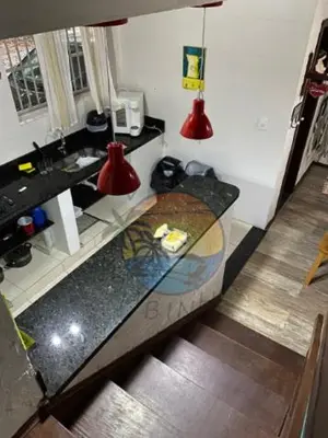 A planta de Linda Casa com 03 Dormitórios - 30 Metros até até a Praia