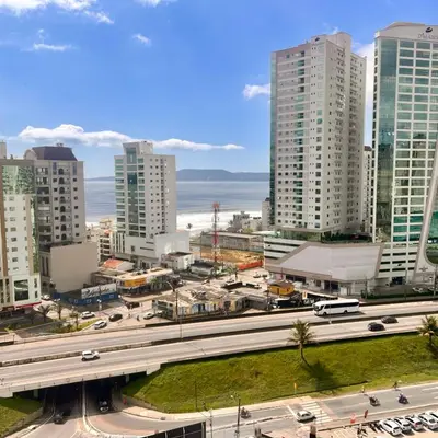 A planta de Apartamento vista mar, 2 quartos, garagem - COMPLETO