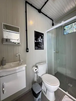 Uma casa de banho em Charmoso e bem localizado!