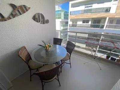 Uma varanda ou terraço em Cód 47 - Excelente apartamento, bem equipado e decorado