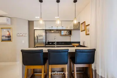 A cozinha ou kitchenette de Apto 3Q sofisticado apenas 200m da praia SEO0702