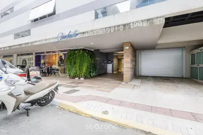 A planta de Apto 3Q sofisticado apenas 200m da praia SEO0702