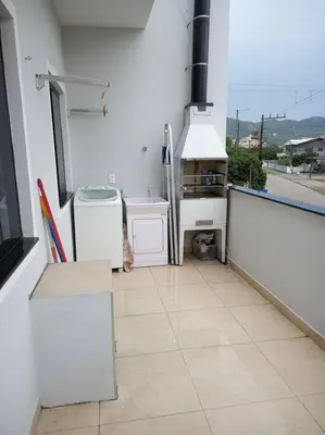 Uma varanda ou terraço em Casa 200m da praia, 8 pessoas, piso superior