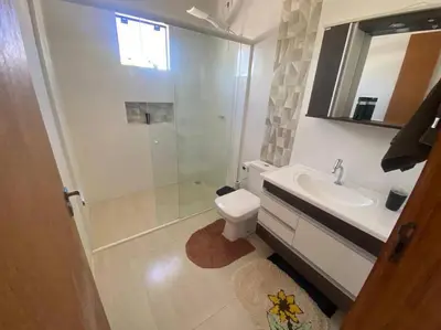 Uma casa de banho em Casa 200m da praia, 8 pessoas, piso superior