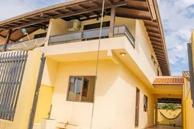 Uma varanda ou terraço em Casa 100m da praia, 10 pessoas, 3 quartos ,,