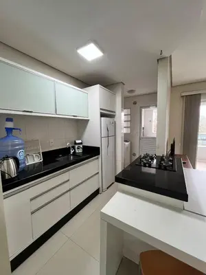 A cozinha ou kitchenette de Apto Praia do Sol - 6 pessoas - Bombas