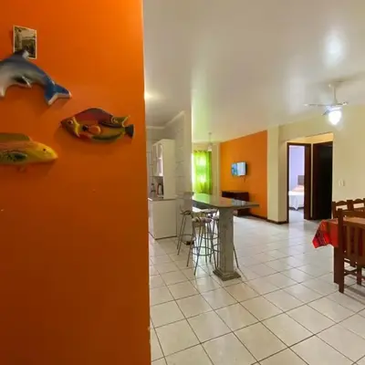 324 - Apartamento confortável na praia de Bombas