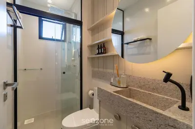 Uma casa de banho em MHF II - Apts Variados em Prédio com Vista para o Mar em Itapema
