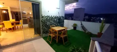 A planta de Apto com ampla sacada funcional bem situado