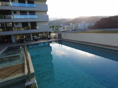 A piscina em ou perto de Cód 98 - Belissímo apartamento á 280m do mar