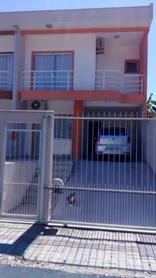 O edifício onde a casa de férias está situado