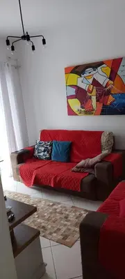 Uma área de estar em Lindo sobrado em Itapema