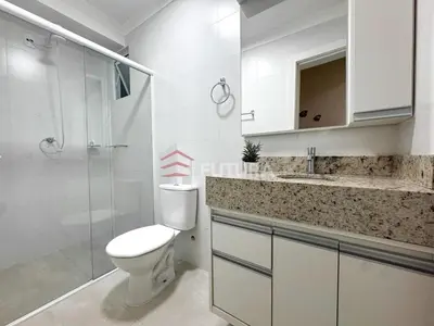 Uma casa de banho em Apartamento para aluguel de temporada Bombas,SC