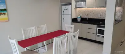 A planta de Apartamento de 2 dormitórios no centro de Bombinhas