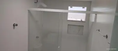 A planta de Apartamento de 2 dormitórios no centro de Bombinhas