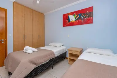 A planta de Jardim 4Ilhas 203 – Aconchegante Apartamento com Vista para o Mar, a Poucos Metros da Praia de Quatro Ilhas.