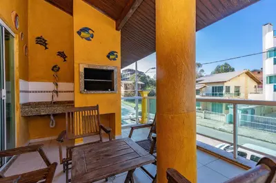 A planta de Jardim 4Ilhas 203 – Aconchegante Apartamento com Vista para o Mar, a Poucos Metros da Praia de Quatro Ilhas.