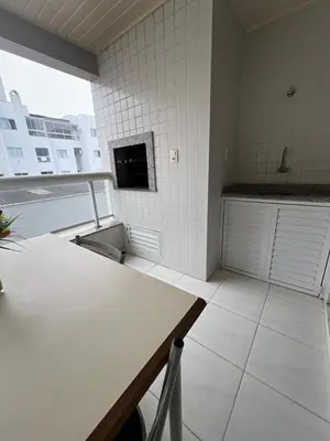 A planta de AP otimo preço 80 mt da praia aproveite seu verão