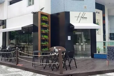 O edifício onde o apartamento está situado