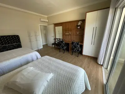 A planta de Cód 155 - Casa ampla e arejada, 280m do mar