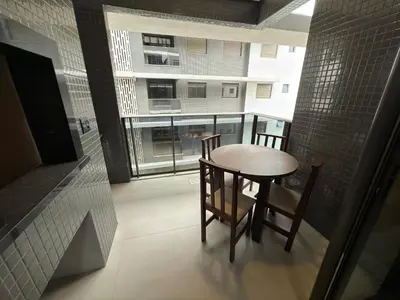 A cozinha ou kitchenette de Cód 87 - Apto moderno a 150m do mar – Residencial Duetto Home