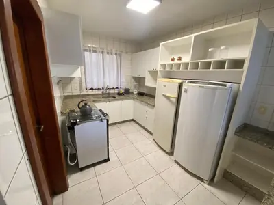 A cozinha ou kitchenette de Cobertura quadra mar