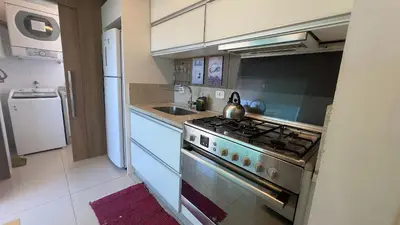 A cozinha ou kitchenette de 097A - Excelente 3 quartos em Bombas