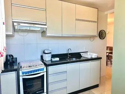 A planta de 534 - Lindo Apartamento 2 dormitórios na praia de Bombas