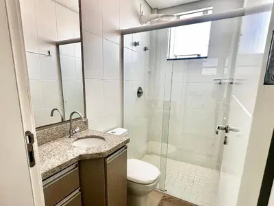 A planta de 534 - Lindo Apartamento 2 dormitórios na praia de Bombas