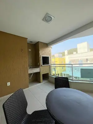 A planta de 1135 Apartamento na Praia de BOMBINHAS CENTRO 20 M da Avenida Principal