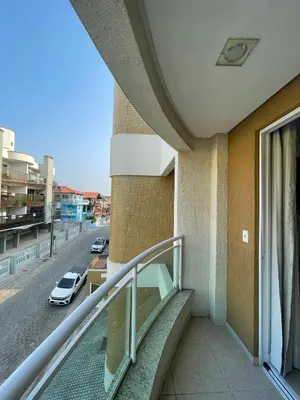 A planta de 1135 Apartamento na Praia de BOMBINHAS CENTRO 20 M da Avenida Principal