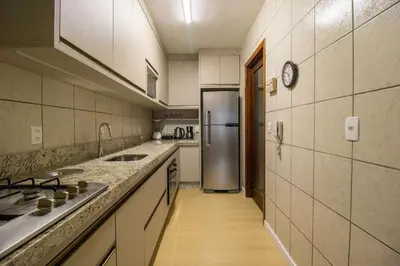 A cozinha ou kitchenette de PGB74 - 2Dorm, Climatizado, Churrasq , Av Brasil