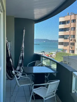 Uma varanda ou terraço em Sea Breeze - Brisa do Mar - Pé na Areia em Itapema