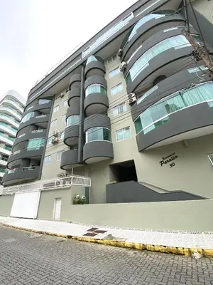 O edifício onde o apartamento está situado