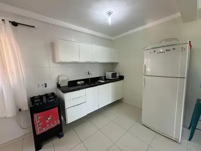 A cozinha ou kitchenette de Cód 60 - Apartamento á 250 m do mar