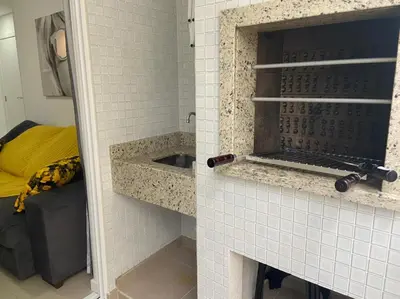 A planta de Lindo apartamento no centro Bombinhas 2 quartos