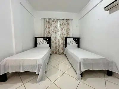 A planta de B163 - Apartamento em Bombas para 05 pessoas