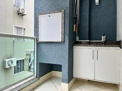 A planta de B163 - Apartamento em Bombas para 05 pessoas