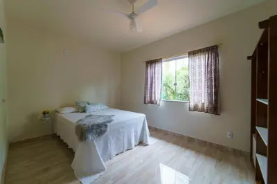 A planta de Casa Bombinhas Mariscal hospedado GleisonJayme