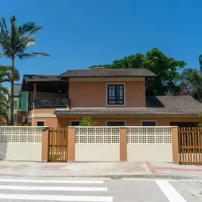 CASA LARANJA Mariscal