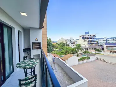 Uma varanda ou terraço em 108 - Apartamento com 02 suítes para até 6 pessoas