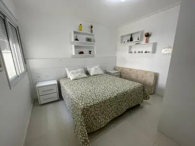 Uma cama ou camas num quarto em Cód 53 - Apartamento amplo com 2 suítes