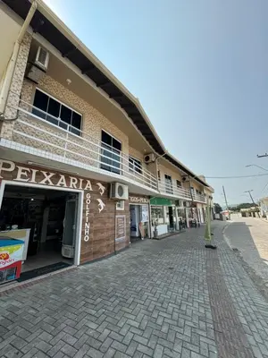 O edifício onde o apartamento está situado