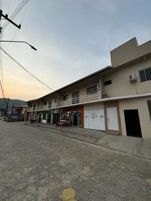 O edifício onde o apartamento está situado