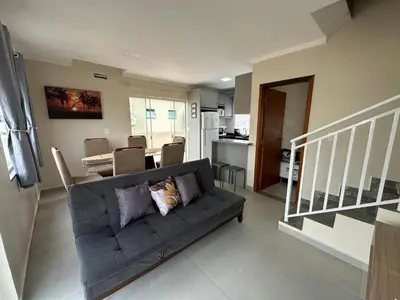 A planta de Duplex de 3 Quartos com Piscina - 140m da praia