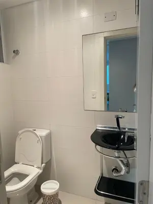 Uma casa de banho em Apartamento em Itapema
