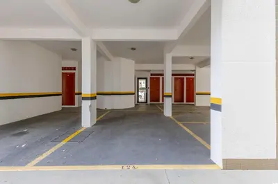 A planta de Excelente Apartamento em Bombas - 3 dormitórios